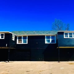 Buffalo & Bourbon-1 Bed/1 Bath Private Condo