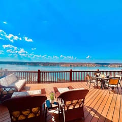 The Overlook-Luxury Lakefront 3BD/3.5BA/Grill/Firepit/Gameroom-Sleeps 20