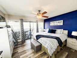 Bluey's Bungalow Lakefront Condo 2BD/2BA Pool, Hot Tub, 6PP - Image 4