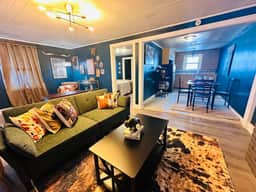 Buffalo & Bourbon-1 Bed/1 Bath Private Condo - Image 3