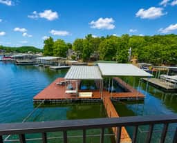 Dock Holiday-Lakefront 3BD/1BA/Dock/Deck-Sunrise Beach-8PP - Image 4