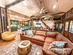 Lakefront Cabin-4BD/3BA/Dock/Hottub/Firepit/Kayaks - Image 4