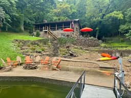 Lakefront Cabin-4BD/3BA/Dock/Hottub/Firepit/Kayaks - Image 2