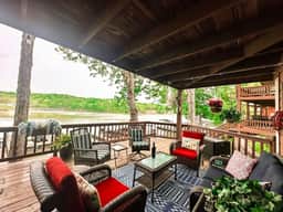 Lakefront Home 4Bed/3Bath/Dock/Firepit/Grill/Kayaks-10PP - Image 2