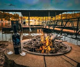 Lakefront Home 4Bed/3Bath/Dock/Firepit/Grill/Kayaks-10PP - Image 3