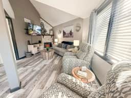Lakefront Home-3BD/2.5BA/Dock/Grill/Firepit/Pool - Image 3