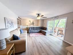 Lakefront-4BD/2BA/Dock/Grill/Decks-12PP - Image 3