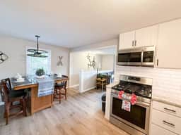 Lakefront-4BD/2BA/Dock/Grill/Decks-12PP - Image 4