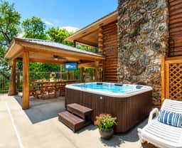 Luxury Lakefront Home-5BD/4.5BA/2 Pools/Hottub/Sauna/Dock/Firepit/Outdoor Kitchen-10PP - Image 3
