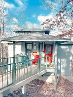 Partee Bungalow-3BD/3BA/Firepit/Seasonal Pools-Margaritaville-10PP - Image 5