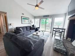 Reflections Retreat 2BD/2BA/Balcony/Pools/Hottub-4PP - Image 2