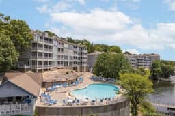 Regatta Bay Getaway-Luxury Lakefront Condo/2BD/2BA/Deck/Pool/Dock-6PP - Image 2