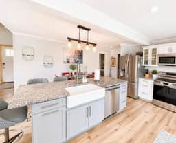 Sunsets & Docktails 4BD/2BA/Dock/Deck/Grill/Firepit/Lakeview/9PP - Image 3