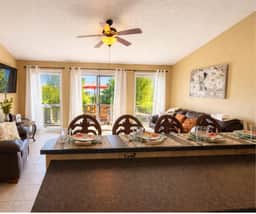 Sunshine & Roses Getaway Lakefront 1BD/1BA Pool/Hot Tub - Image 3
