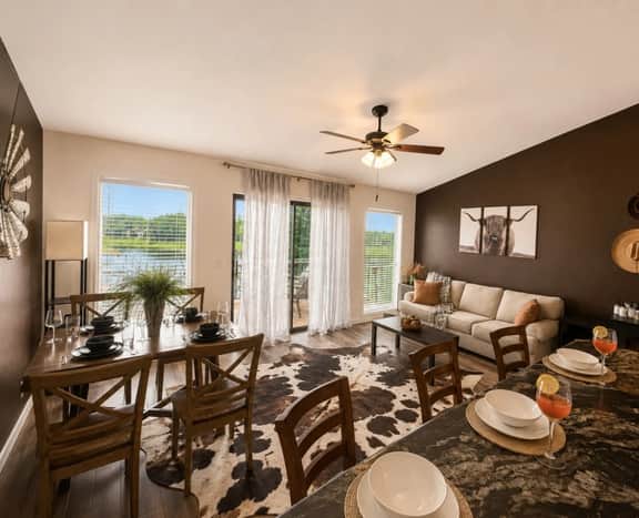 Adventure West-Lakefront 1BD/1BA/Indoor Pool/Outdoor Pool/Hottub/Grill/Pickleball/Pet Friendly-4PP - Image 5