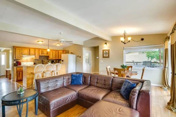 Backwater Cove 4 Bed/2.5 Bath/Dock/Deck-Sleeps-10PP - Image 4