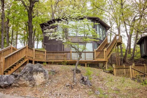 Cedar Sanctuary #17-2BD/2BA/Pools/Grill/Dock-4PP - Image 4