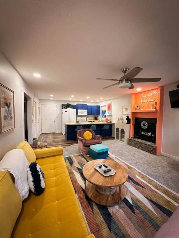 Daylight Cove: Lakefront Condo, Pool, Hot Tub! - Image 2