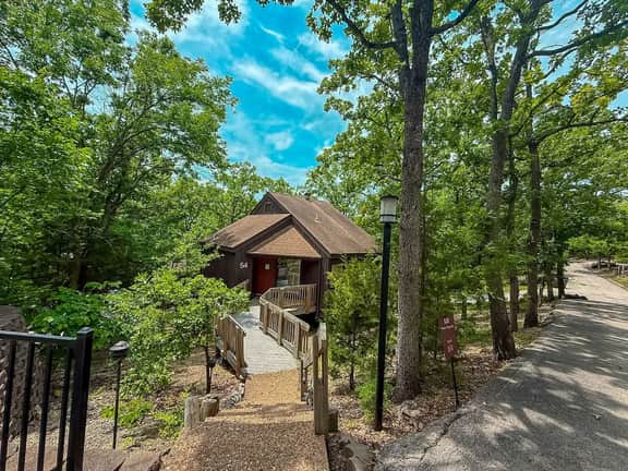 Evergreen Escape #54-3BD/3BA/Pools/Grill/Dock/Deck-6PP - Image 4