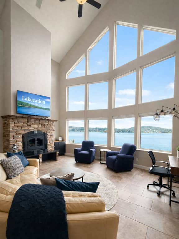 Grand Point-Luxury Lakefront 5BED/3.5BA Hottub/Firepit/Dock/Movie Theater/Game Room-18PP - Image 2