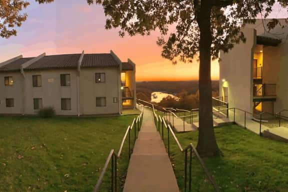 Lake Ozark-1BD/1BA-Hippo Pool/Regalia Resort-2PP - Image 5