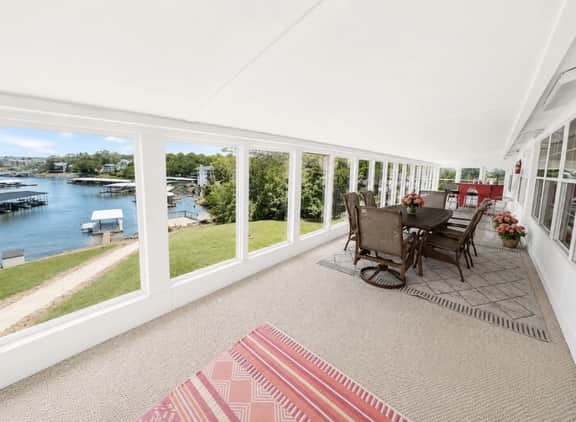Lakefront 4BD/2.5BA Grill/Dock/Sleeps 13PP - Image 5
