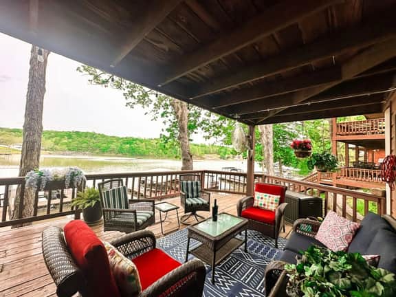 Lakefront Home 4Bed/3Bath/Dock/Firepit/Grill/Kayaks-10PP - Image 2