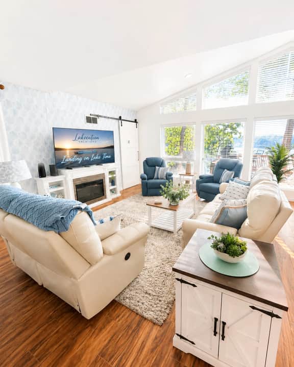 Landing on Lake Time:  Lakefront-4BD/2BA/Private Dock/Decks/Firepit-10PP - Image 2