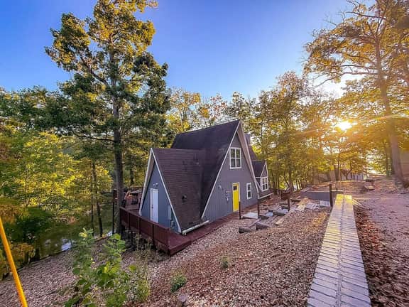 Private Lakefront Home w/Dock/Kayaks/4BD/2BA-12PP - Image 3