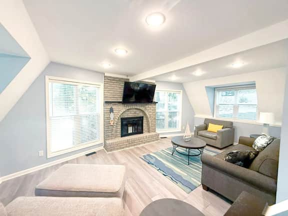 Private Lakefront Home w/Dock/Kayaks/4BD/2BA-12PP - Image 5