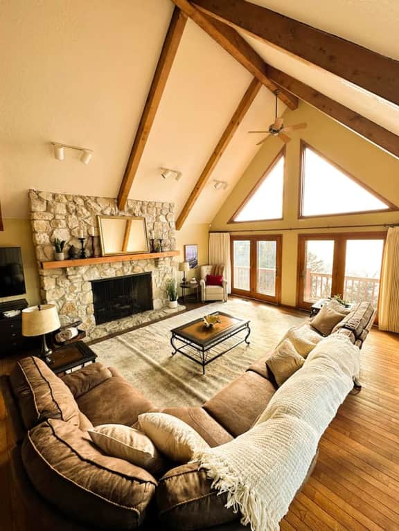 The Overlook-Luxury Lakefront 3BD/3.5BA/Grill/Firepit/Gameroom-Sleeps 20 - Image 3