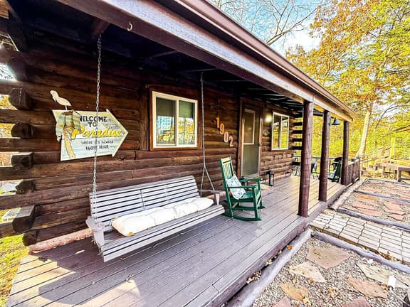 Cabin in Four Seasons-2BD/2BA/Grill/Firepit-8 PP - Image 1