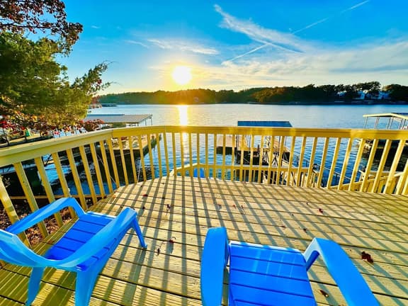 Hickory Haven-Lakefront 3BD/2BA/Deck/Dock-Four Seasons-8PP - Image 1