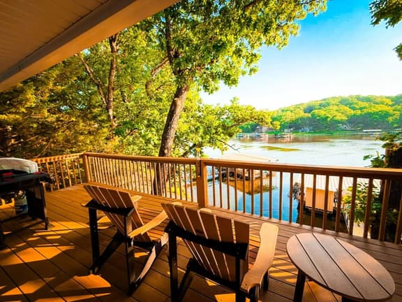 Lakefront-4BD/2BA/Dock/Grill/Decks-12PP - Image 1