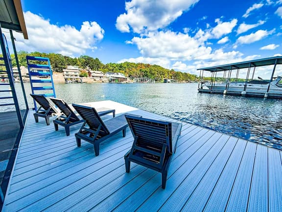 Near Paradise-3BD/2BA/Dock/Deck/Firepit/Kayaks-7PP - Image 1