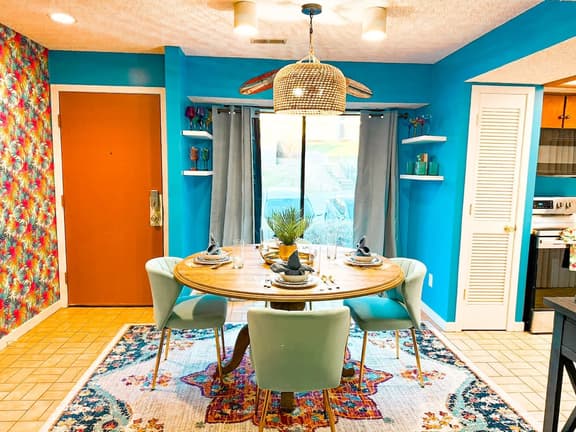 Tiki Time-2BD/2BA/Pools/Grill/Patio-Four Seasons - Image 1