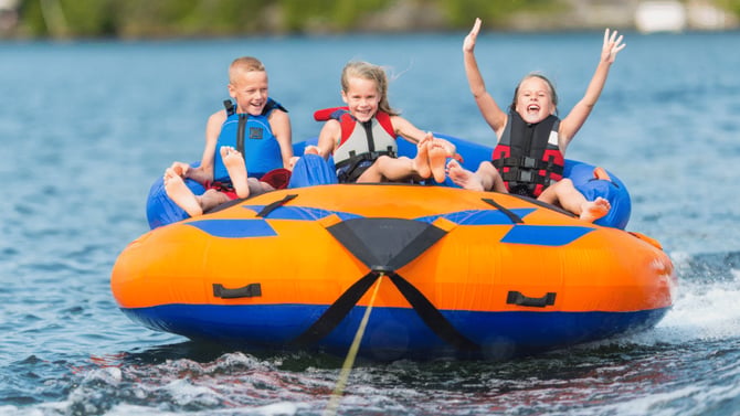 Where to Rent Jet Skis, Tubes, and Water Toys This Summer at Lake of the Ozarks